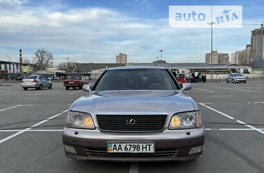 Седан Lexus LS 1999 в Киеве