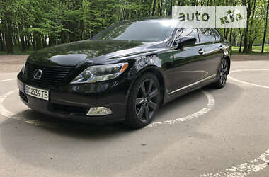 Седан Lexus LS 2008 в Львове