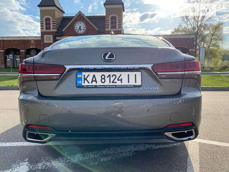 Седан Lexus LS 2018 в Киеве
