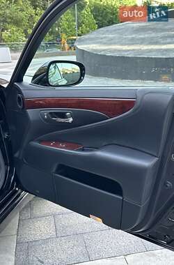 Седан Lexus LS 2008 в Киеве