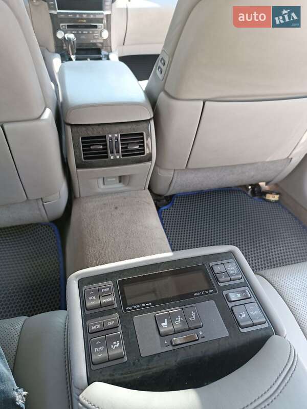 Седан Lexus LS 2010 в Одессе