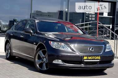 Седан Lexus LS 2007 в Киеве