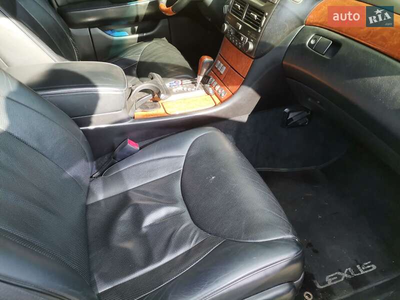 Седан Lexus LS 2003 в Василькове