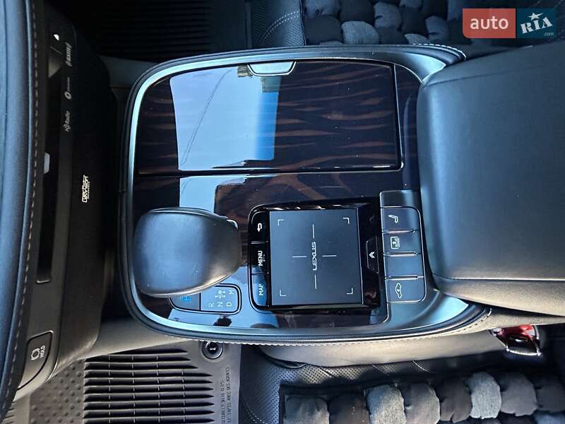 Седан Lexus LS 2018 в Одессе