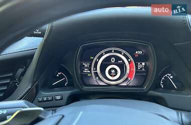 Седан Lexus LS 2018 в 