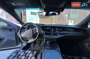 Седан Lexus LS 2018 в 