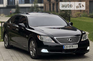 Седан Lexus LS 2008 в Ивано-Франковске