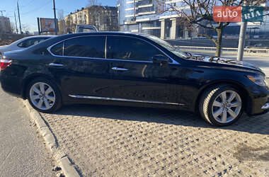 Седан Lexus LS 2008 в Києві