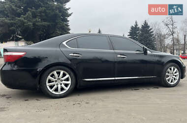 Седан Lexus LS 2008 в Доброполье