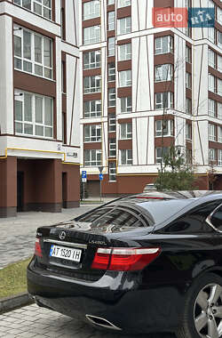 Седан Lexus LS 2008 в 
