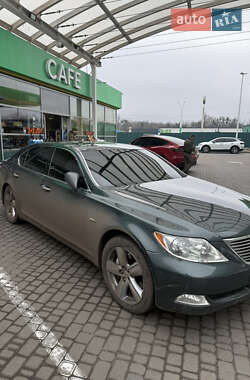 Седан Lexus LS 2008 в Києві