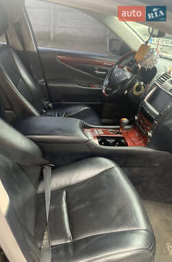 Седан Lexus LS 2007 в Киеве