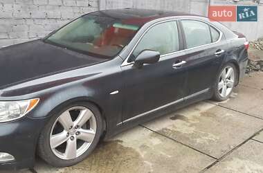 Седан Lexus LS 2006 в Ровно