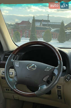 Седан Lexus LS 2007 в Вараше