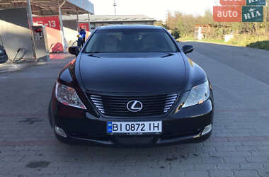 Седан Lexus LS 2006 в Калуше