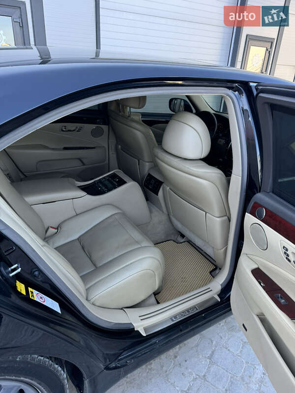 Седан Lexus LS 2007 в Тернополі