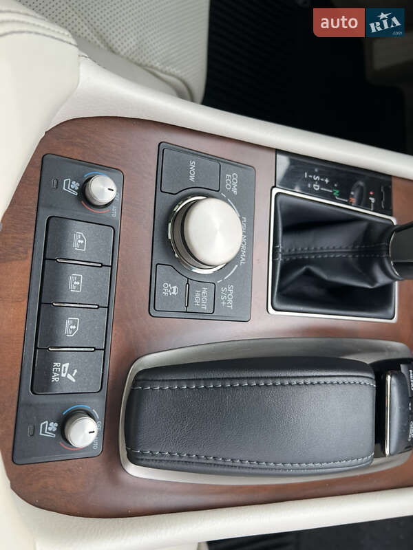 Седан Lexus LS 2014 в Черкасах