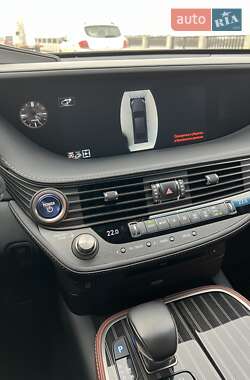 Седан Lexus LS 2017 в Киеве