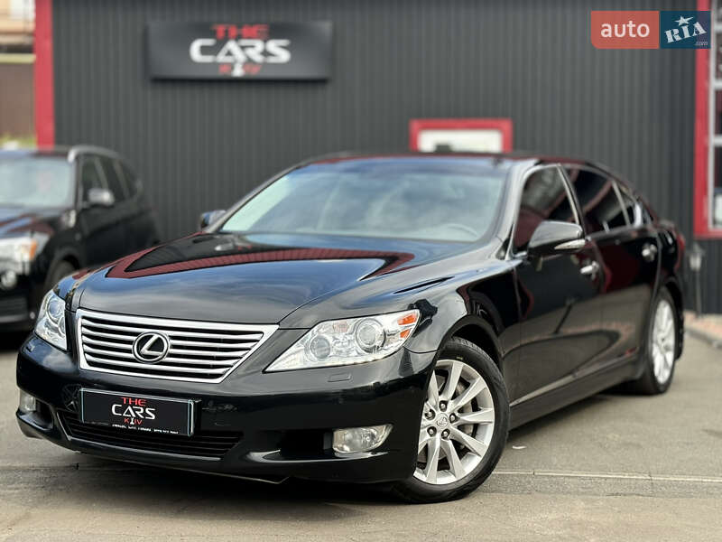 Lexus LS 2011