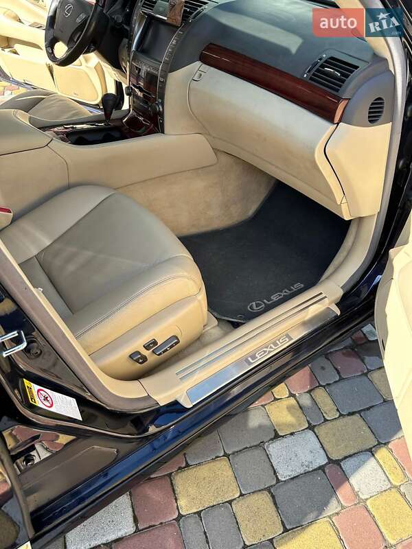 Седан Lexus LS 2007 в Києві