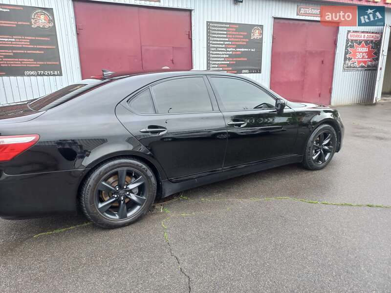 Седан Lexus LS 2007 в Дніпрі