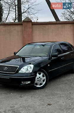 Седан Lexus LS 2001 в 