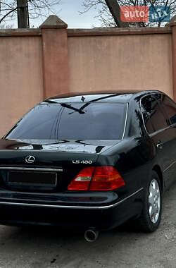 Седан Lexus LS 2001 в 