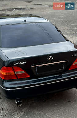Седан Lexus LS 2001 в 