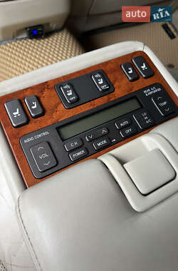 Седан Lexus LS 2001 в 