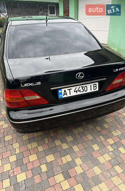 Седан Lexus LS 2001 в 