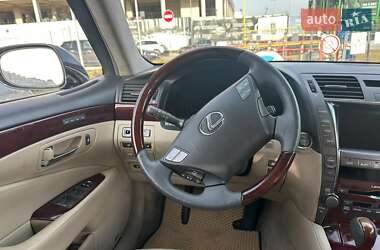 Седан Lexus LS 2008 в 