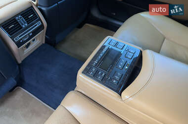 Седан Lexus LS 2012 в Умани