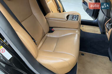 Седан Lexus LS 2012 в Умани