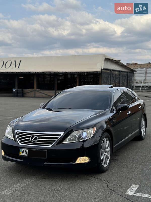 Седан Lexus LS 2007 в Киеве