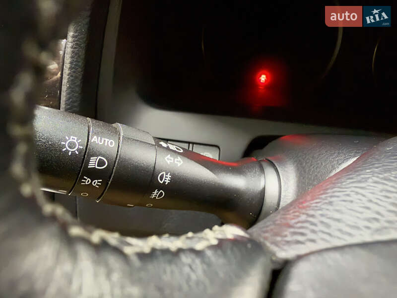 Седан Lexus LS 2012 в Умани