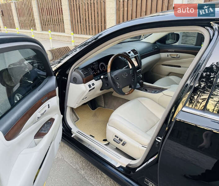 Седан Lexus LS 2011 в Києві