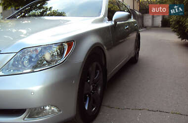Седан Lexus LS 2008 в 