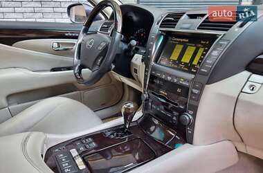Седан Lexus LS 2007 в 