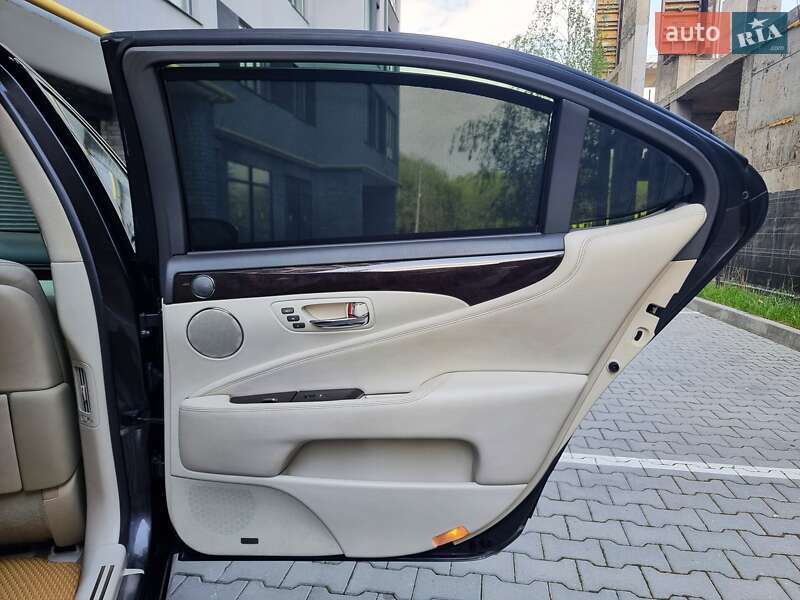 Седан Lexus LS 2007 в Хмельницком