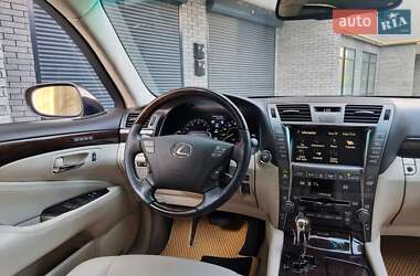 Седан Lexus LS 2007 в 