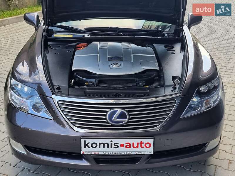 Седан Lexus LS 2007 в Хмельницком