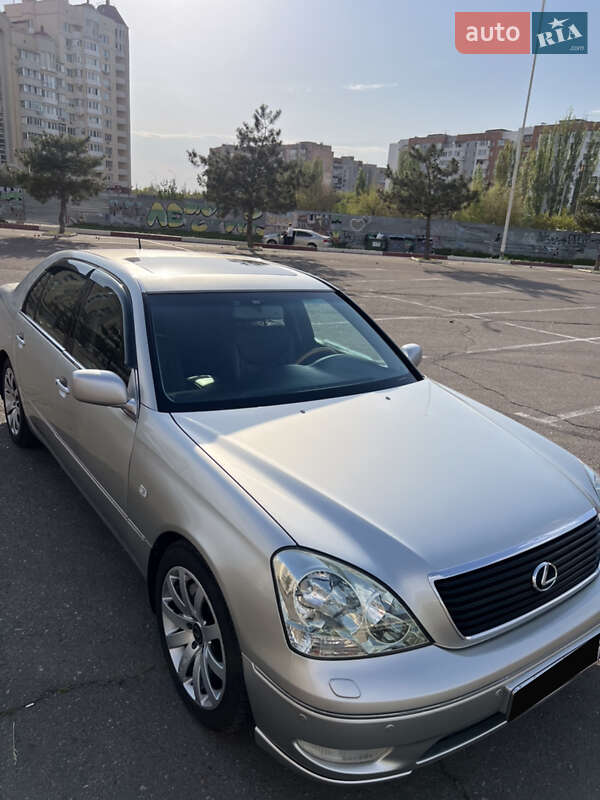 Седан Lexus LS 2002 в Николаеве