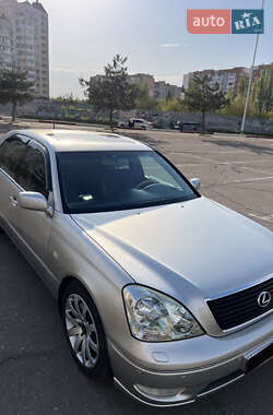 Седан Lexus LS 2002 в 
