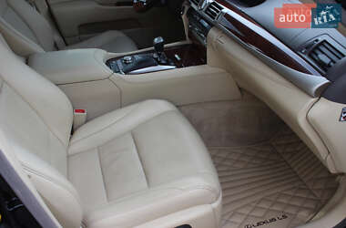 Седан Lexus LS 2014 в 