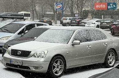 Седан Lexus LS 2000 в 