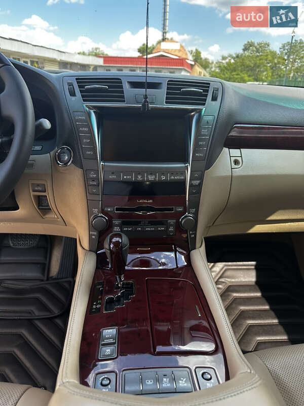 Седан Lexus LS 2007 в Києві