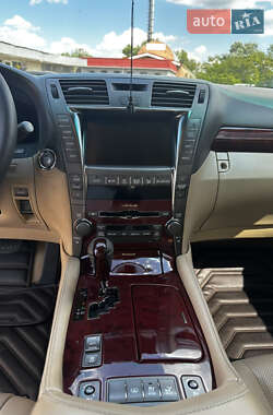 Седан Lexus LS 2007 в 
