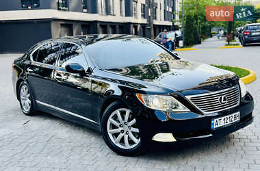 Седан Lexus LS 2008 в Ивано-Франковске