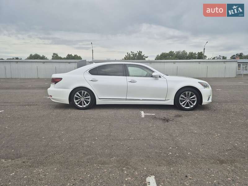 Седан Lexus LS 2013 в Киеве