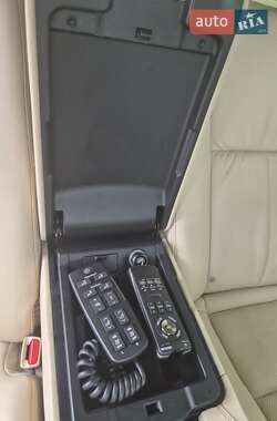 Седан Lexus LS 2013 в 